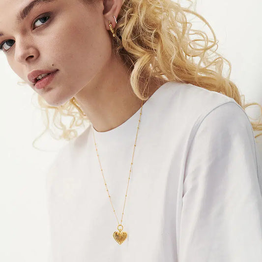 14K Gold Love Heart Chain Necklace
